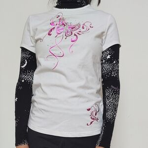 Arizona jean Company White and pink butterfly glam tshirt